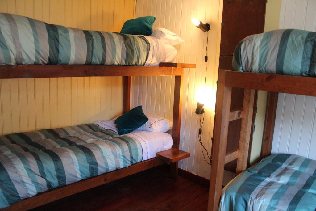Hostal Casa Margouya Puerto Varas Kültér fotó